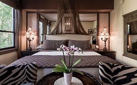 Hemingway Suites At Palm Beach Hotel Island