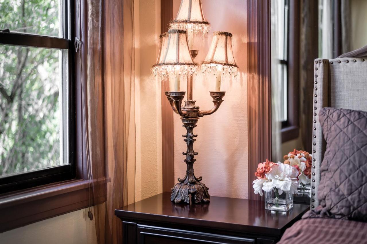 Hemingway Suites At Palm Beach Hotel Island Esterno foto