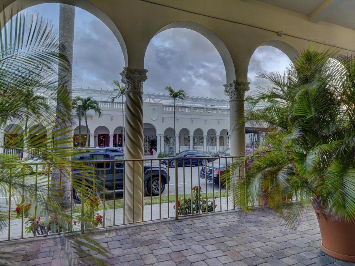 Hemingway Suites At Palm Beach Hotel Island Esterno foto